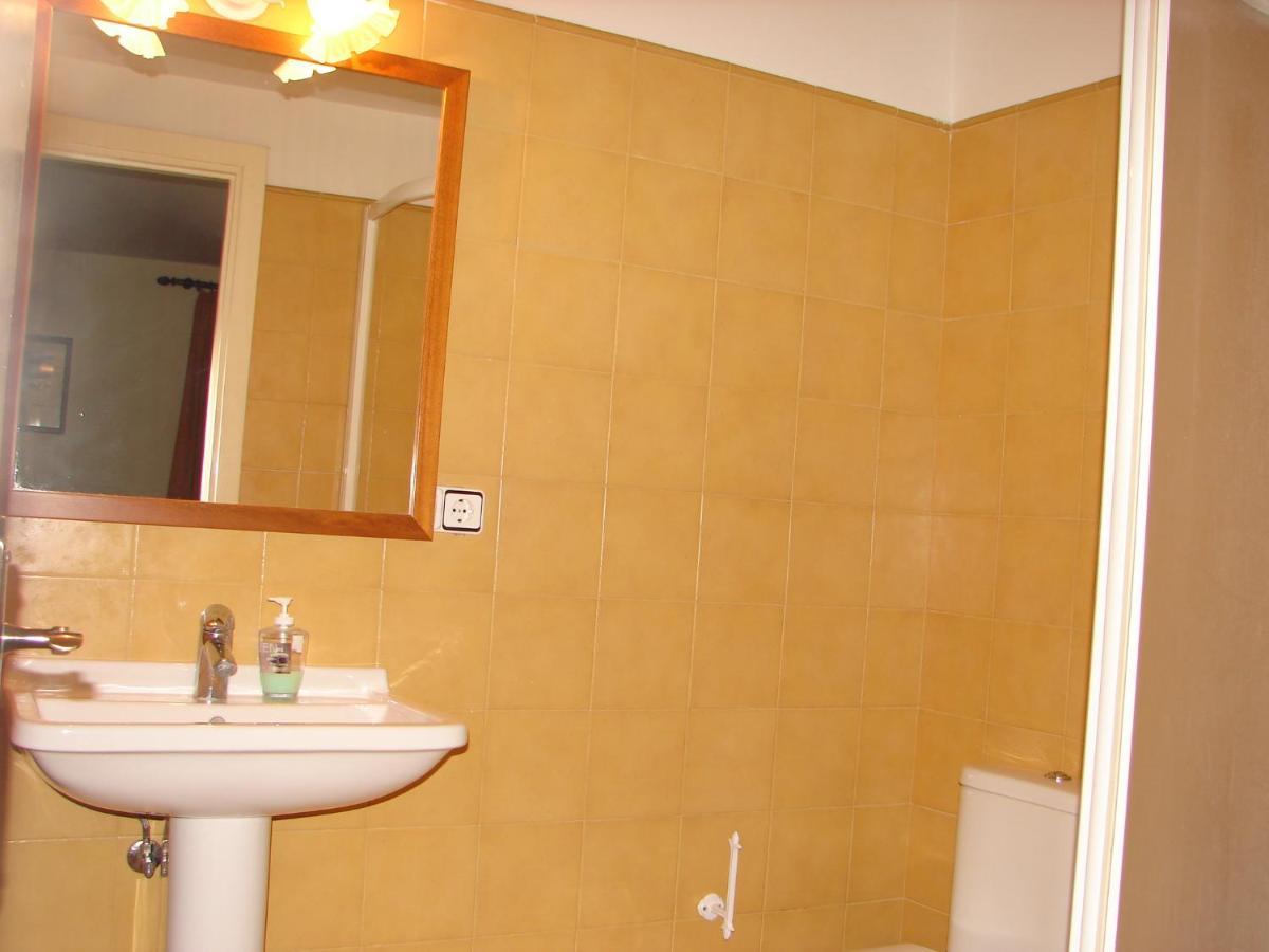 Apartamentos Lazkano I Y II Uharte-Arakil Exteriör bild