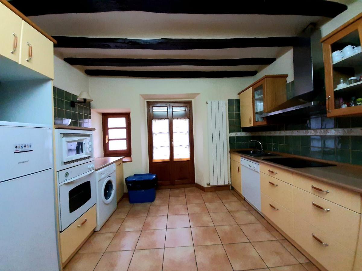 Apartamentos Lazkano I Y II Uharte-Arakil Exteriör bild